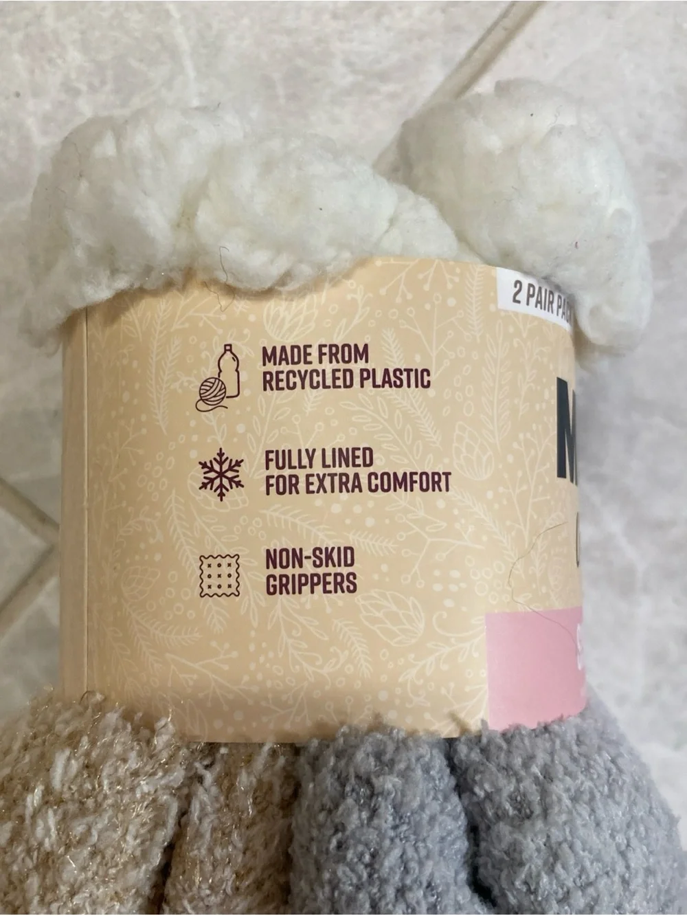Muk Luks Women's Short Cabin Socks One Size Two Pair New with Tags